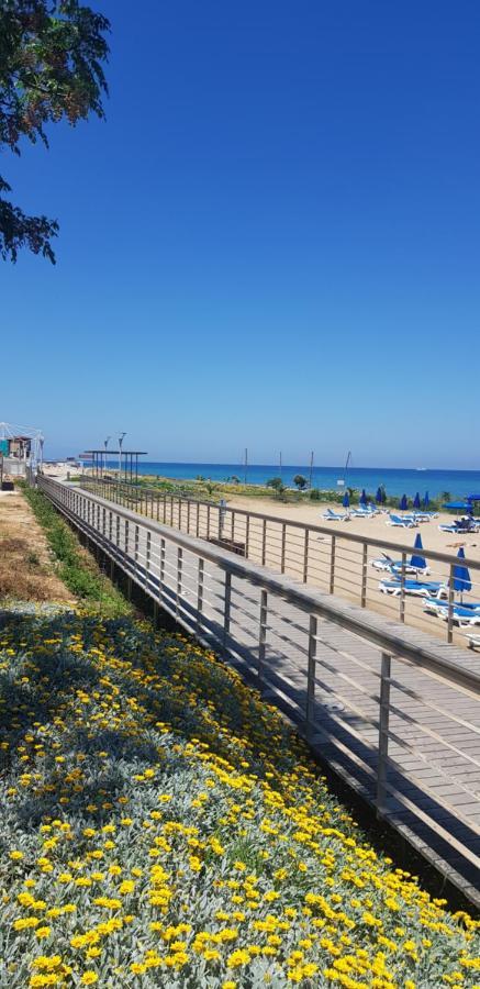 Pernera 33 Beach House Протарас Екстериор снимка